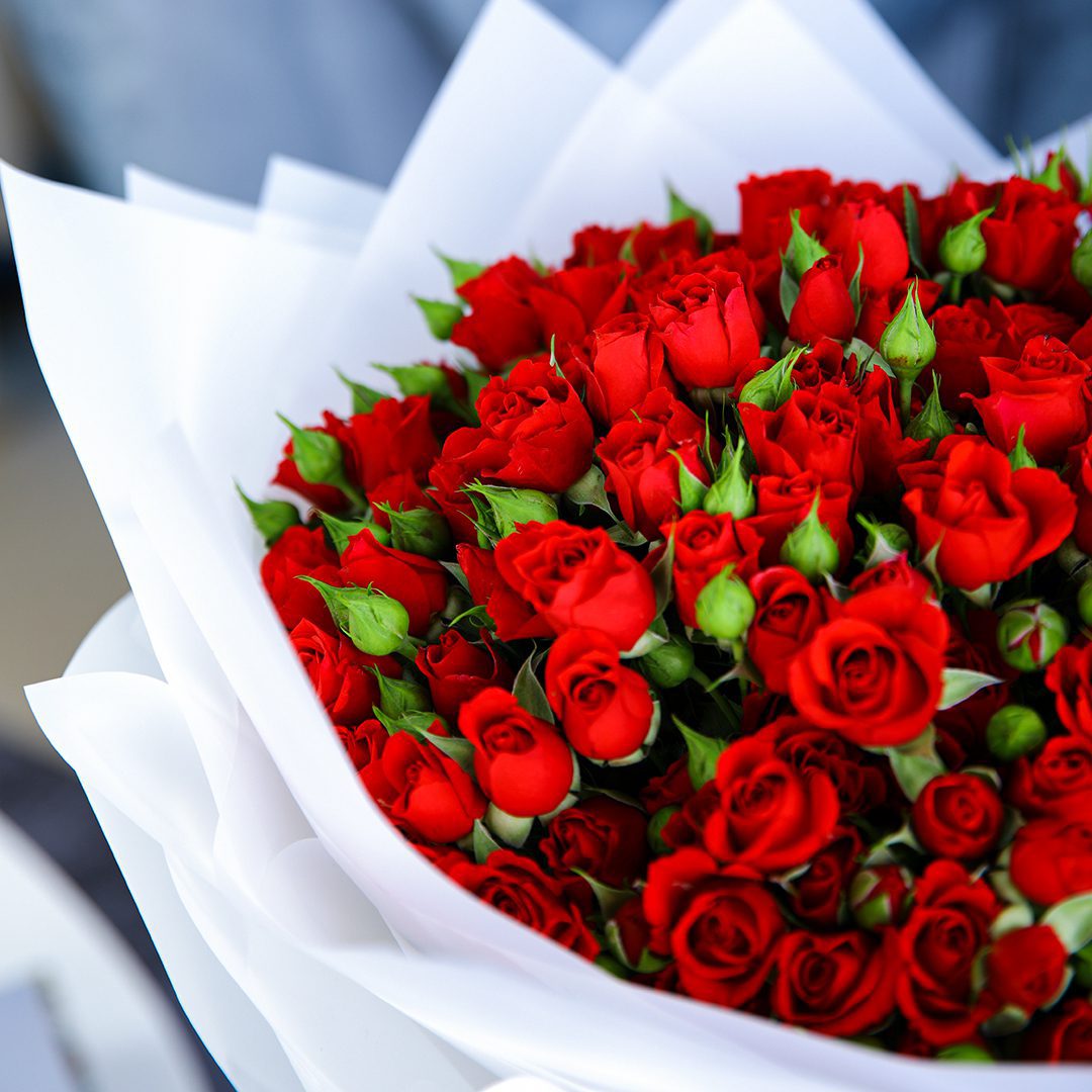 Captivating Red Bouquet Captivating Red Bouquet - Send/Buy Flowers Online | June flowers
